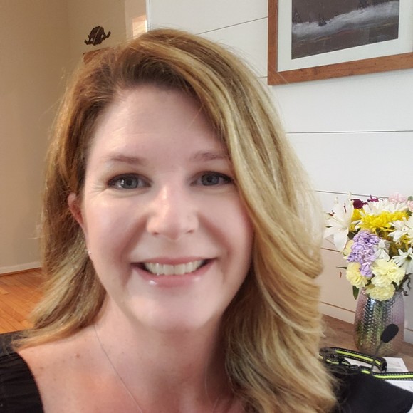 Meet your Posher, Kimberly - Picture 1 of 1